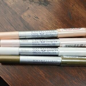 Maybelline Cool Effect Shadow Liners Cooling Effect